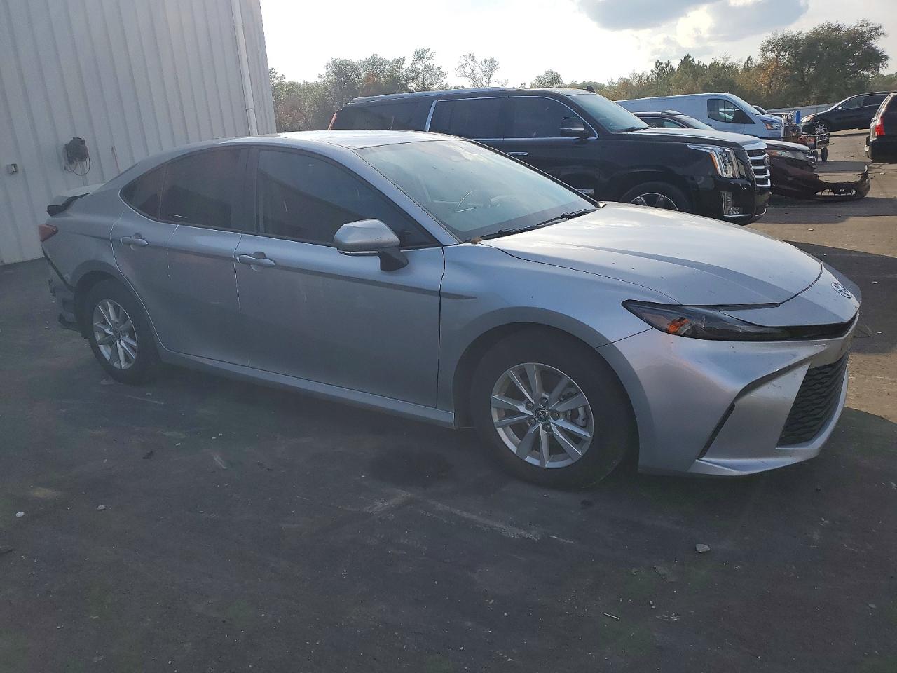 2025 TOYOTA CAMRY XSE photo 4