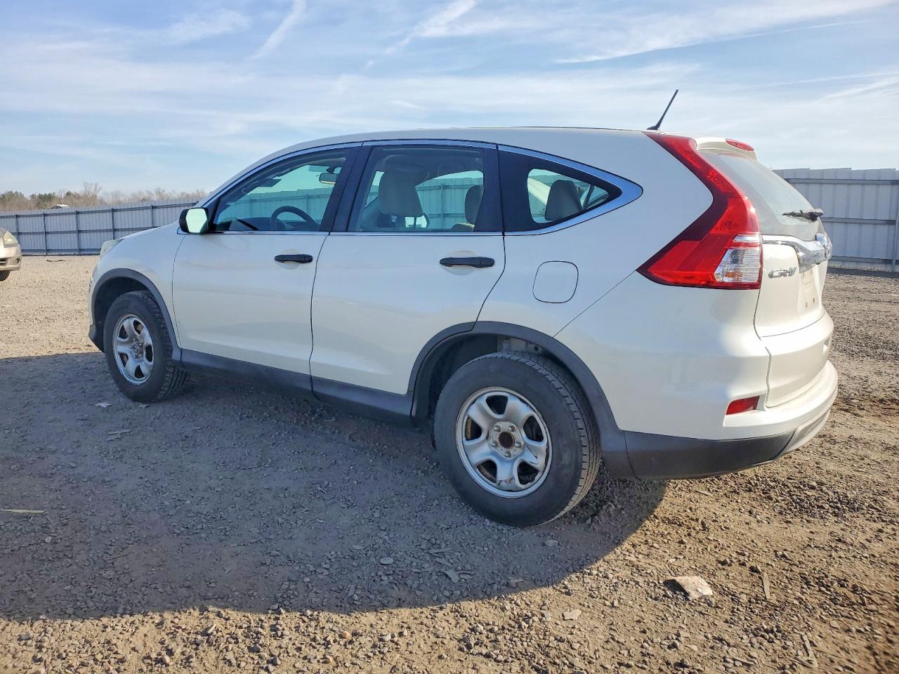 2015 HONDA CR-V LX photo 2