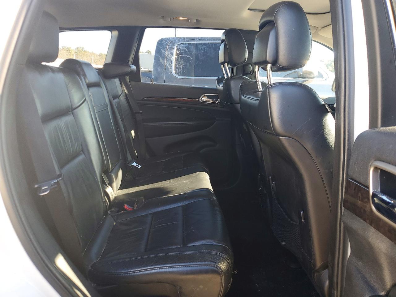 2012 JEEP GRAND CHEROKEE LAREDO photo 11