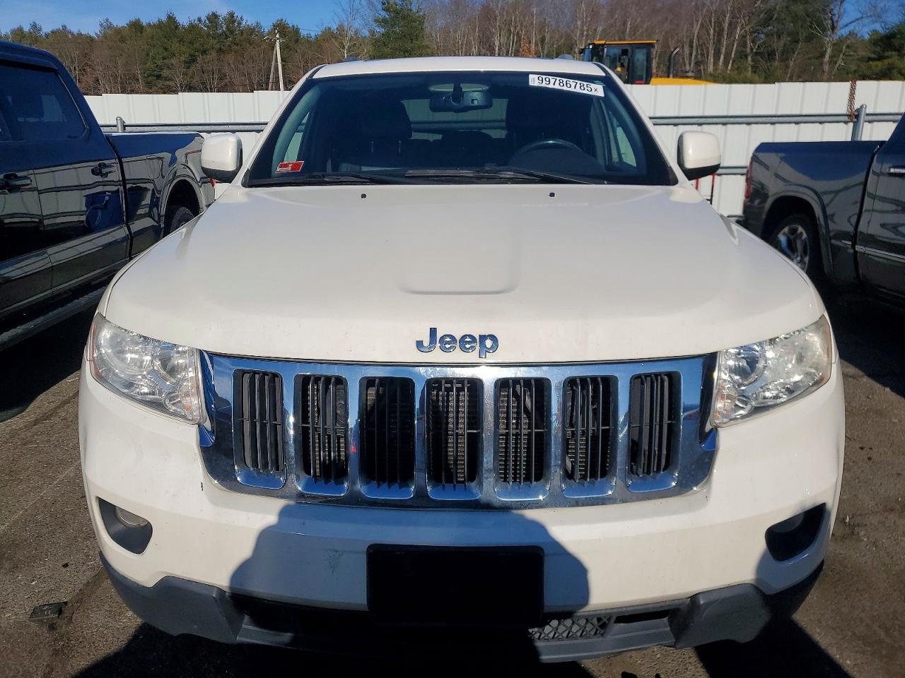 2012 JEEP GRAND CHEROKEE LAREDO photo 5