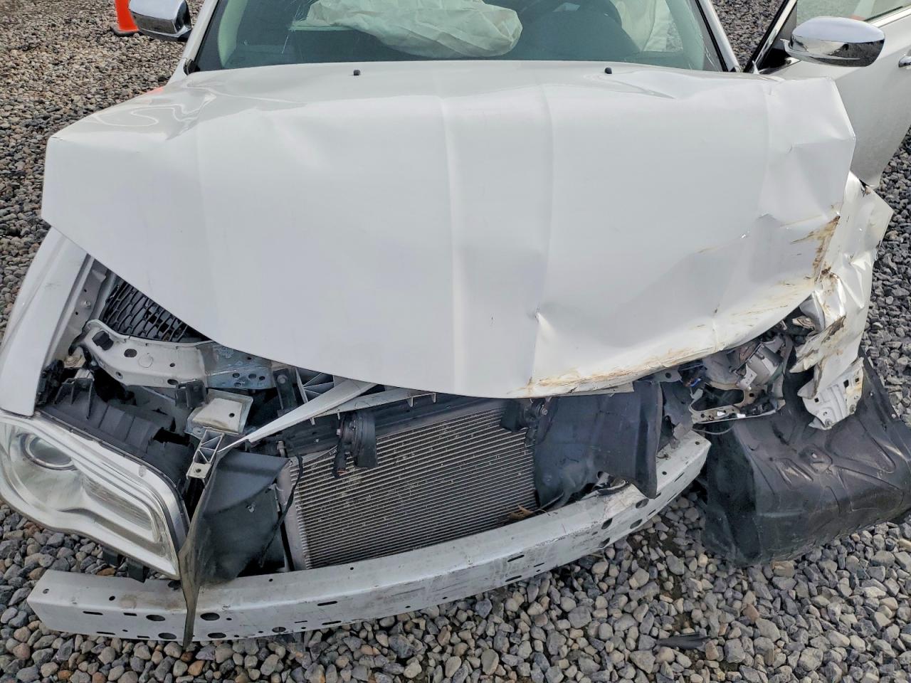 2020 CHRYSLER 300 LIMITED photo 11