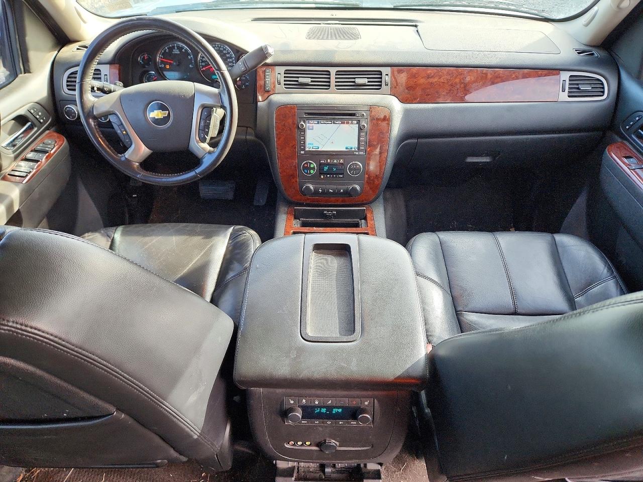 2011 CHEVROLET TAHOE K1500 LTZ photo 8
