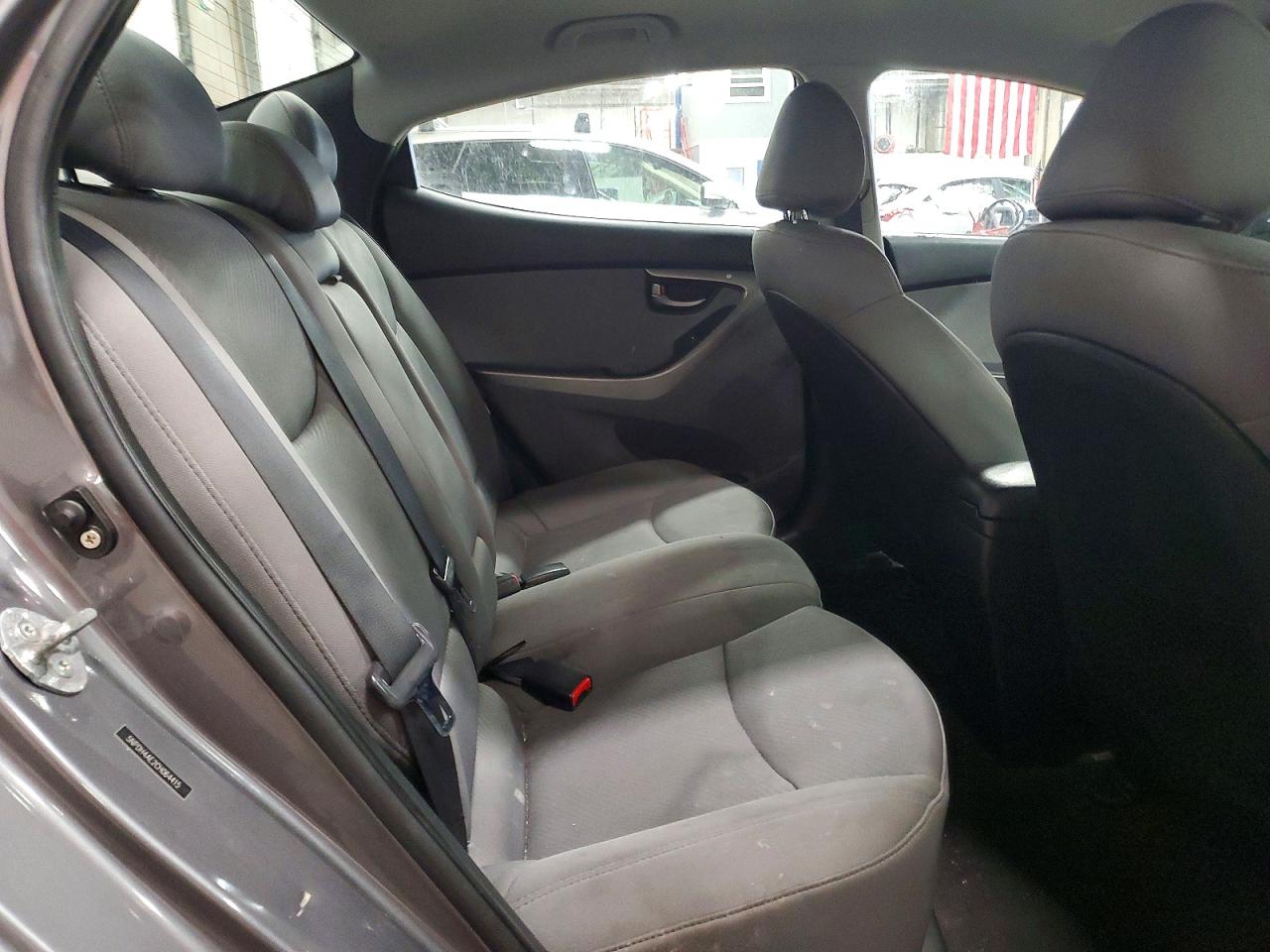 2012 HYUNDAI ELANTRA GLS photo 19