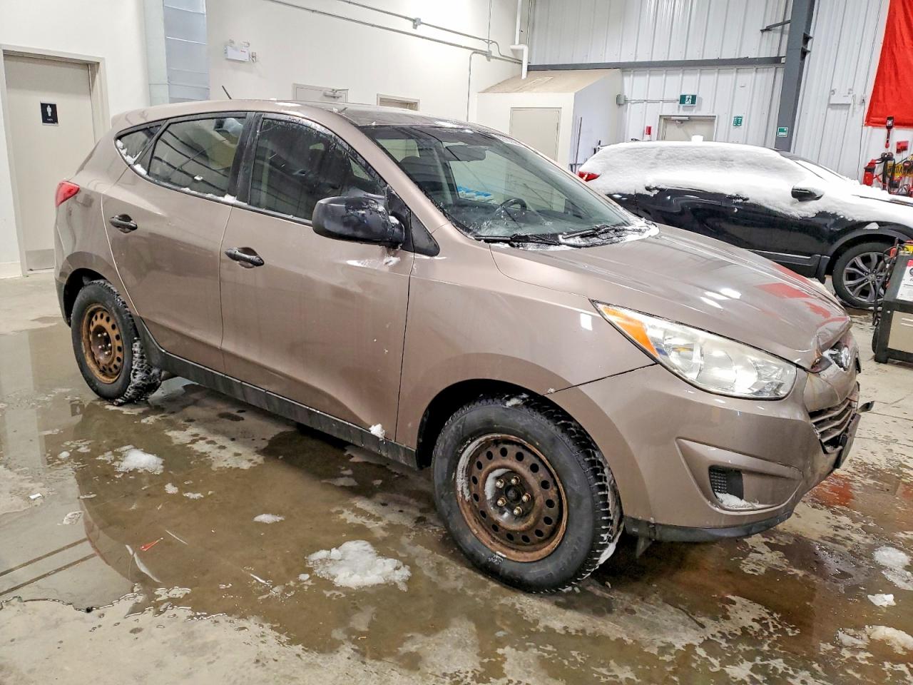 2013 HYUNDAI TUCSON GL photo 4