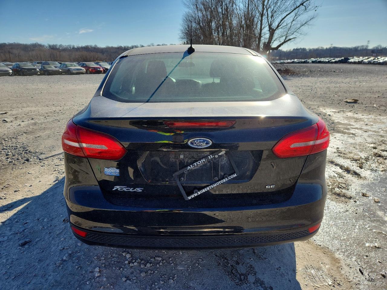 2018 FORD FOCUS SE photo 6