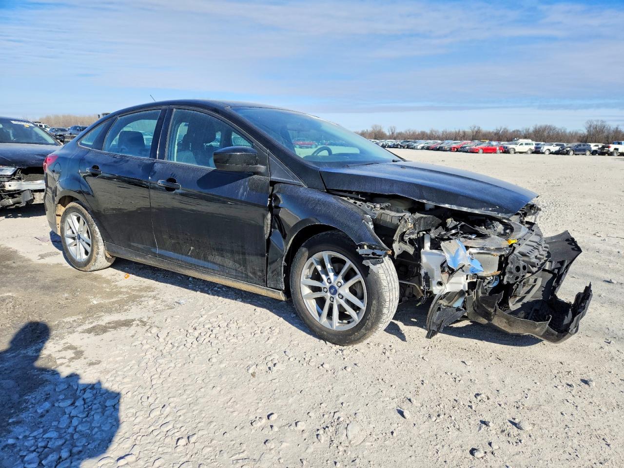 2018 FORD FOCUS SE photo 4