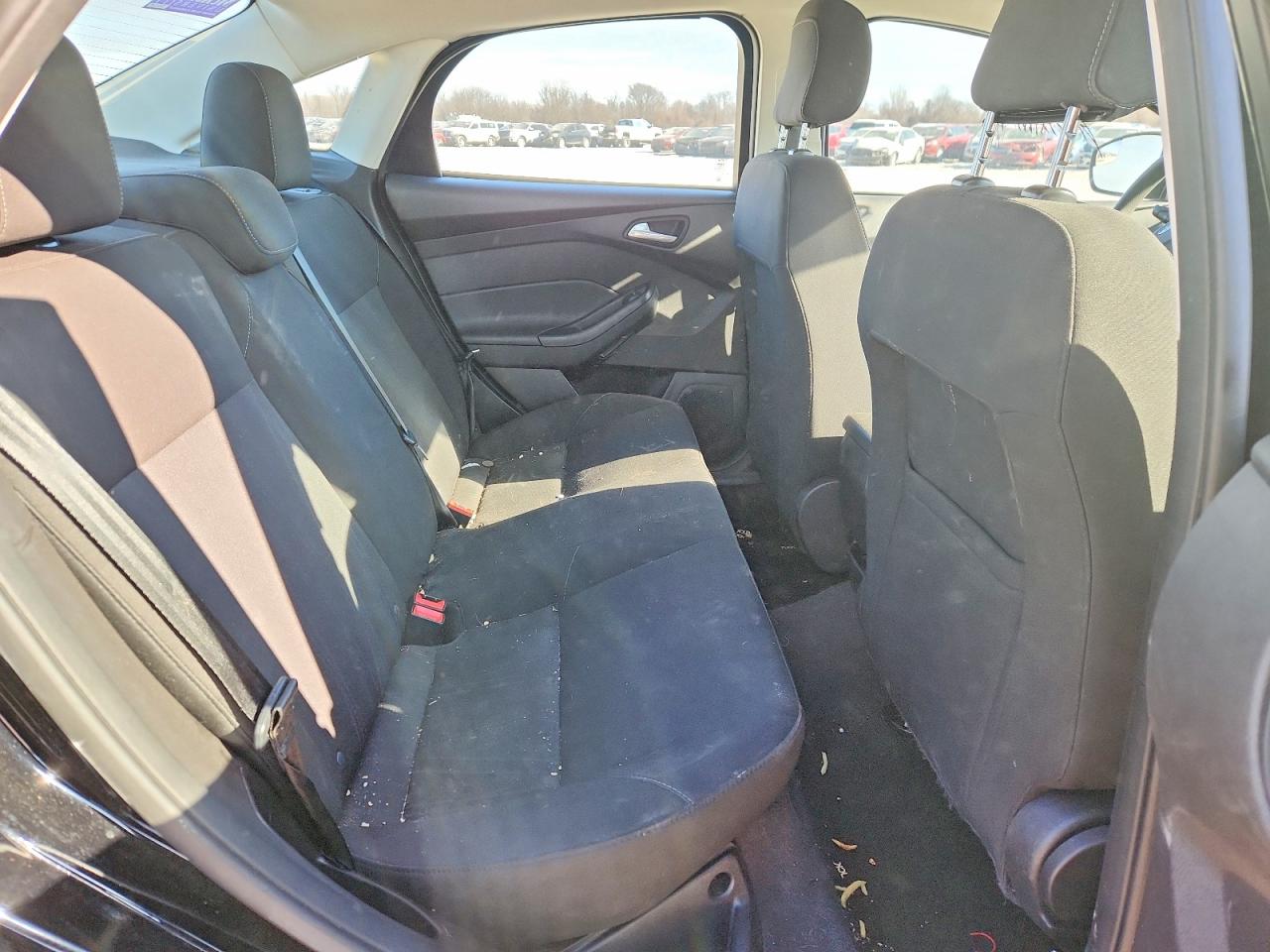 2018 FORD FOCUS SE photo 10