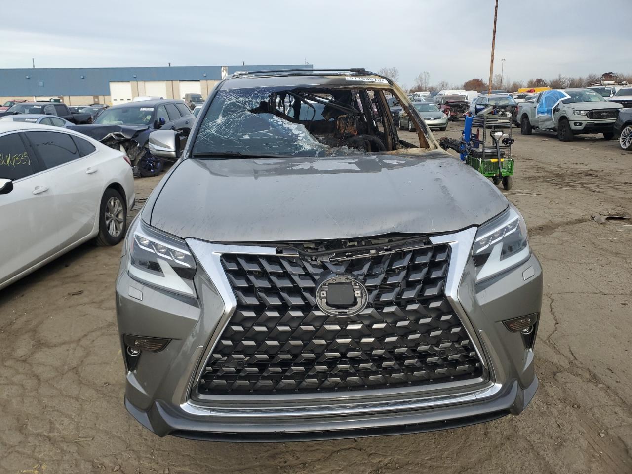 2023 LEXUS GX 460 photo 5