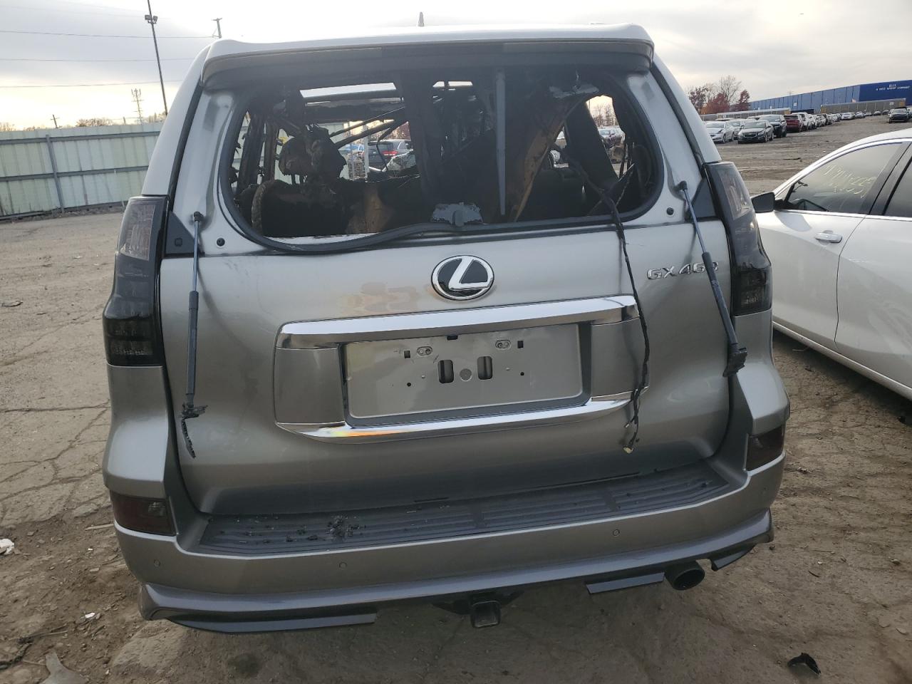 2023 LEXUS GX 460 photo 6