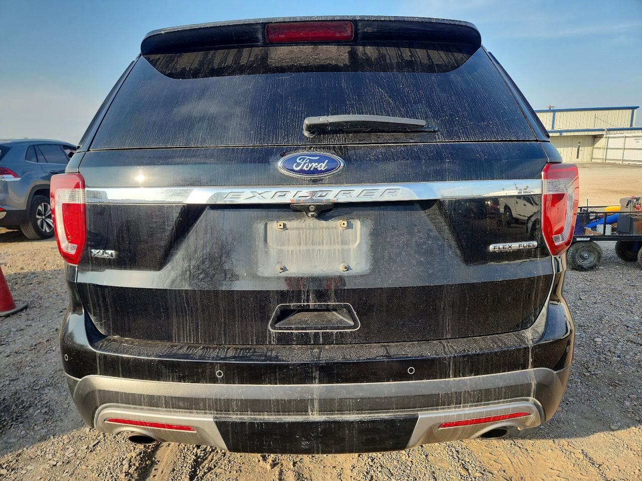2016 FORD EXPLORER XLT photo 6