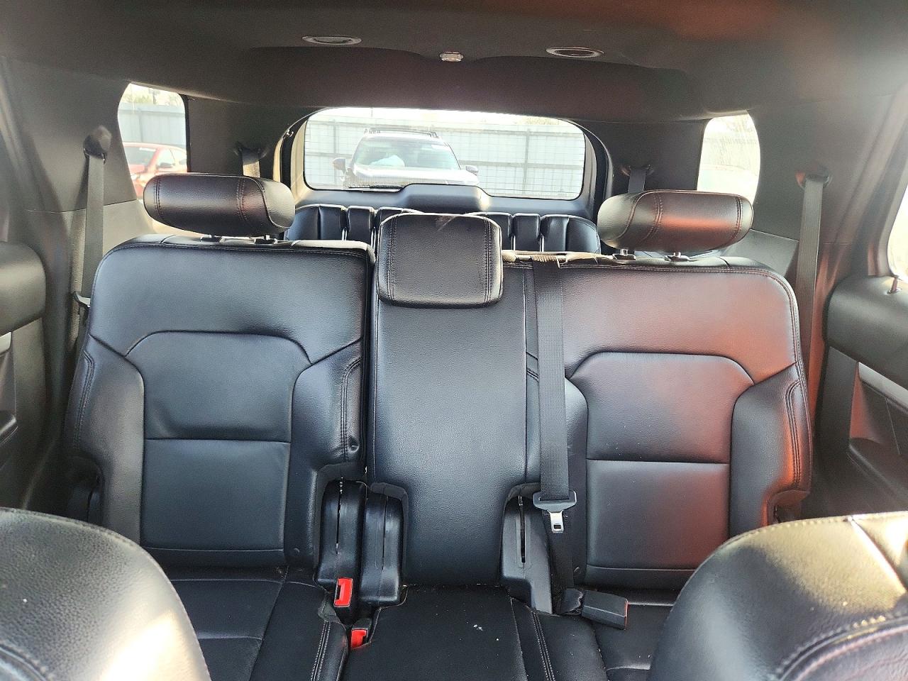 2016 FORD EXPLORER XLT photo 10
