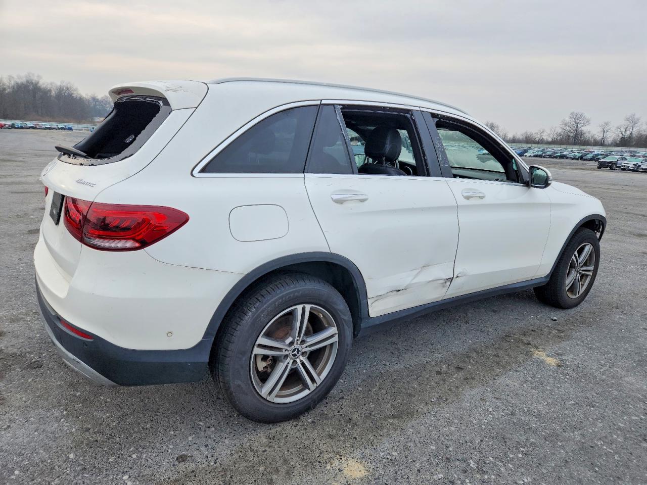 2021 MERCEDES-BENZ GLC 300 4MATIC photo 5