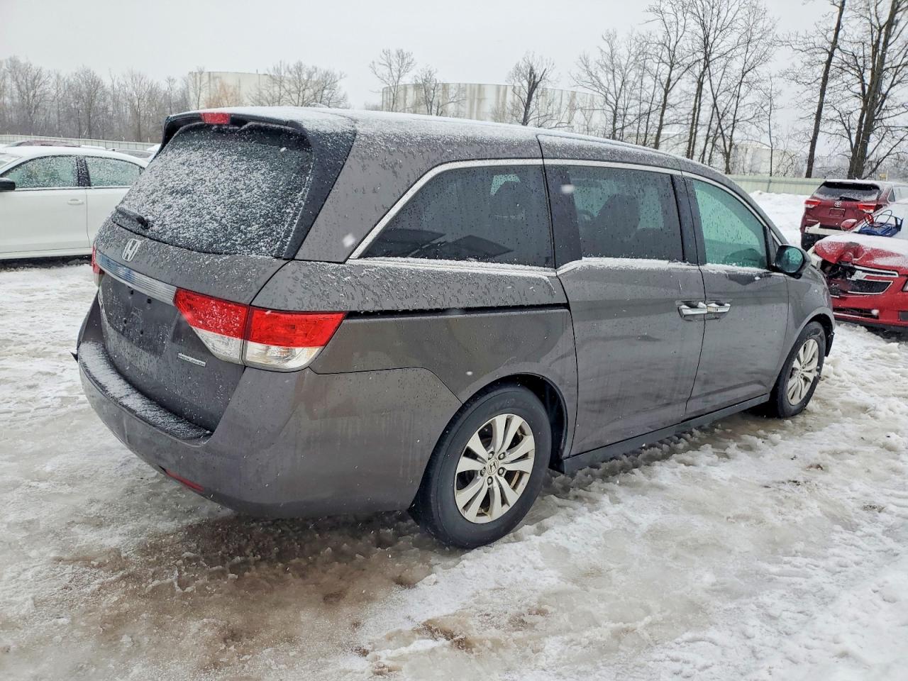 2016 HONDA ODYSSEY SE photo 3