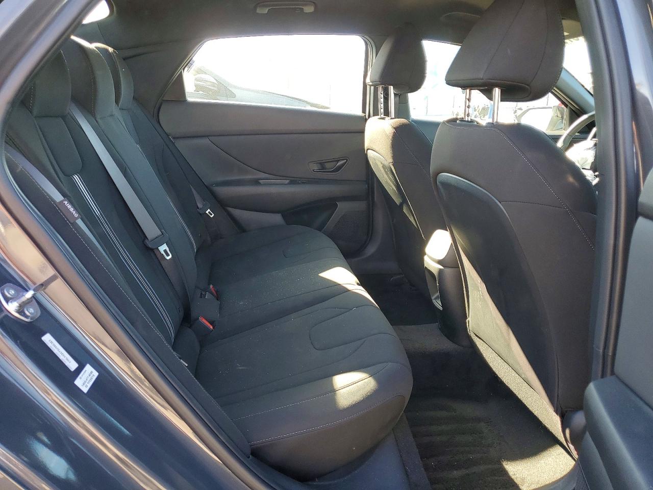 2025 HYUNDAI ELANTRA SEL SPORT photo 10
