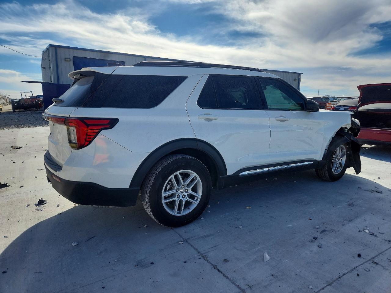 2025 FORD EXPLORER ACTIVE photo 3
