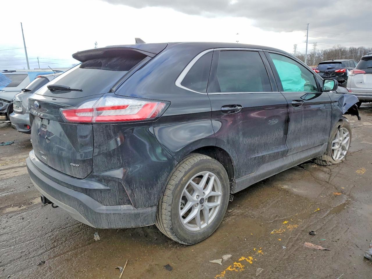 2024 FORD EDGE SEL photo 3