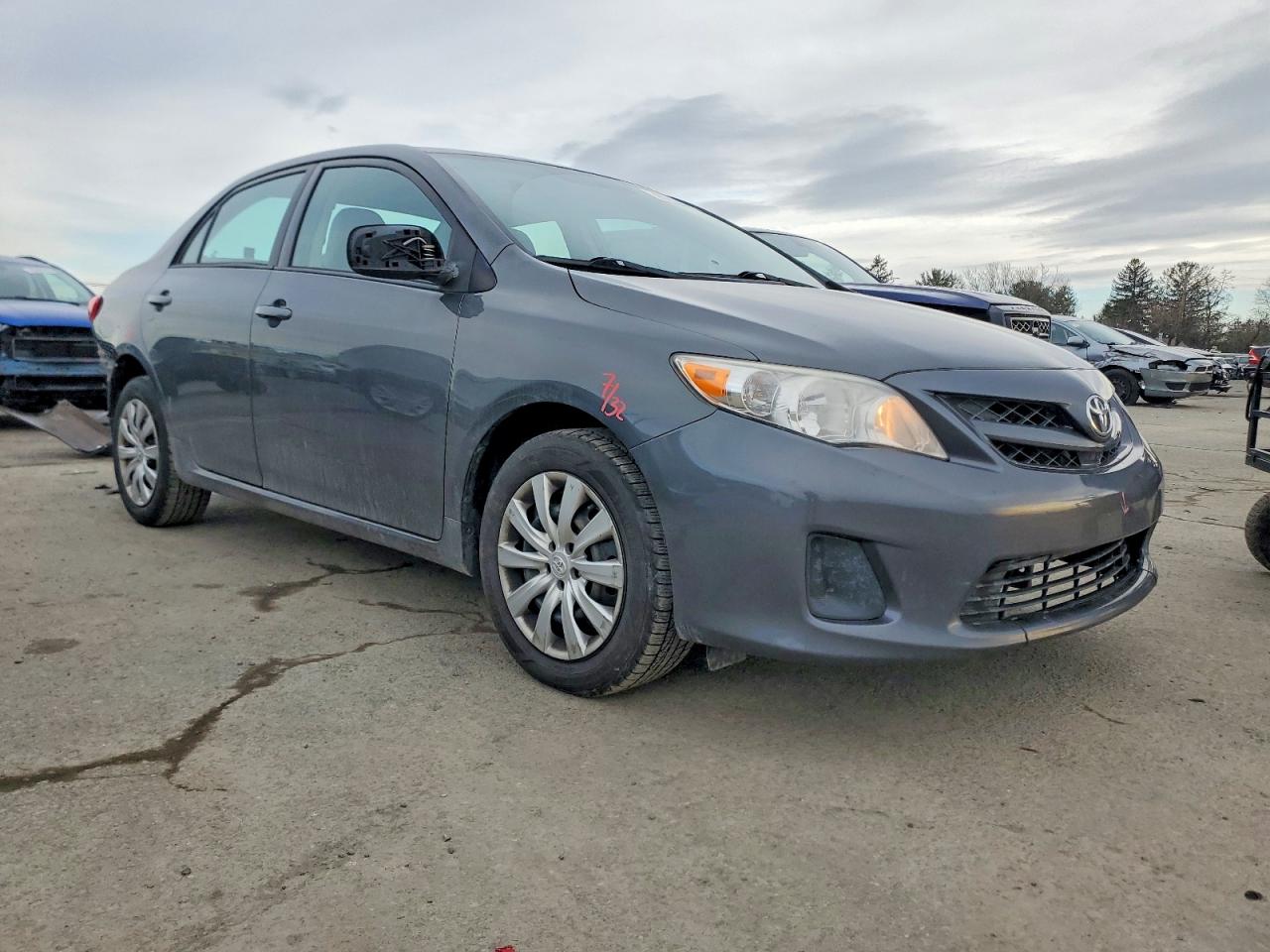 2012 TOYOTA COROLLA BASE photo 4