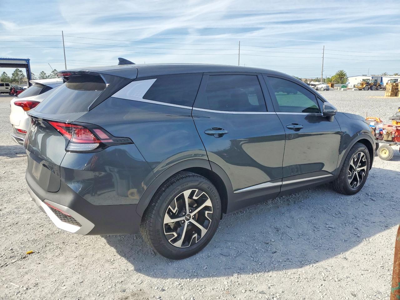 2025 KIA SPORTAGE EX photo 3
