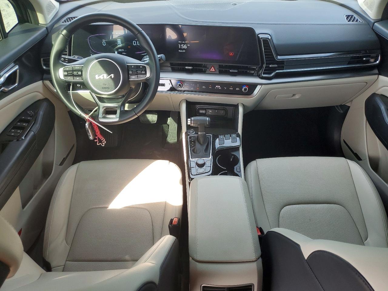 2025 KIA SPORTAGE EX photo 8