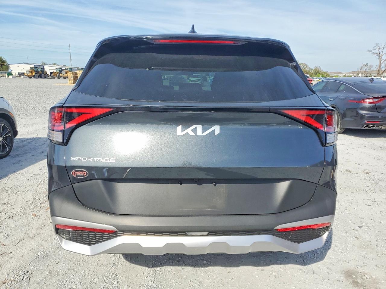 2025 KIA SPORTAGE EX photo 6