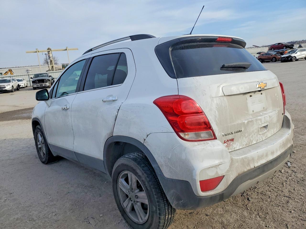 2020 CHEVROLET TRAX 1LT photo 2