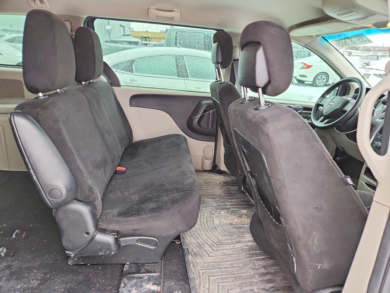 2013 DODGE GRAND CARAVAN SE photo 11