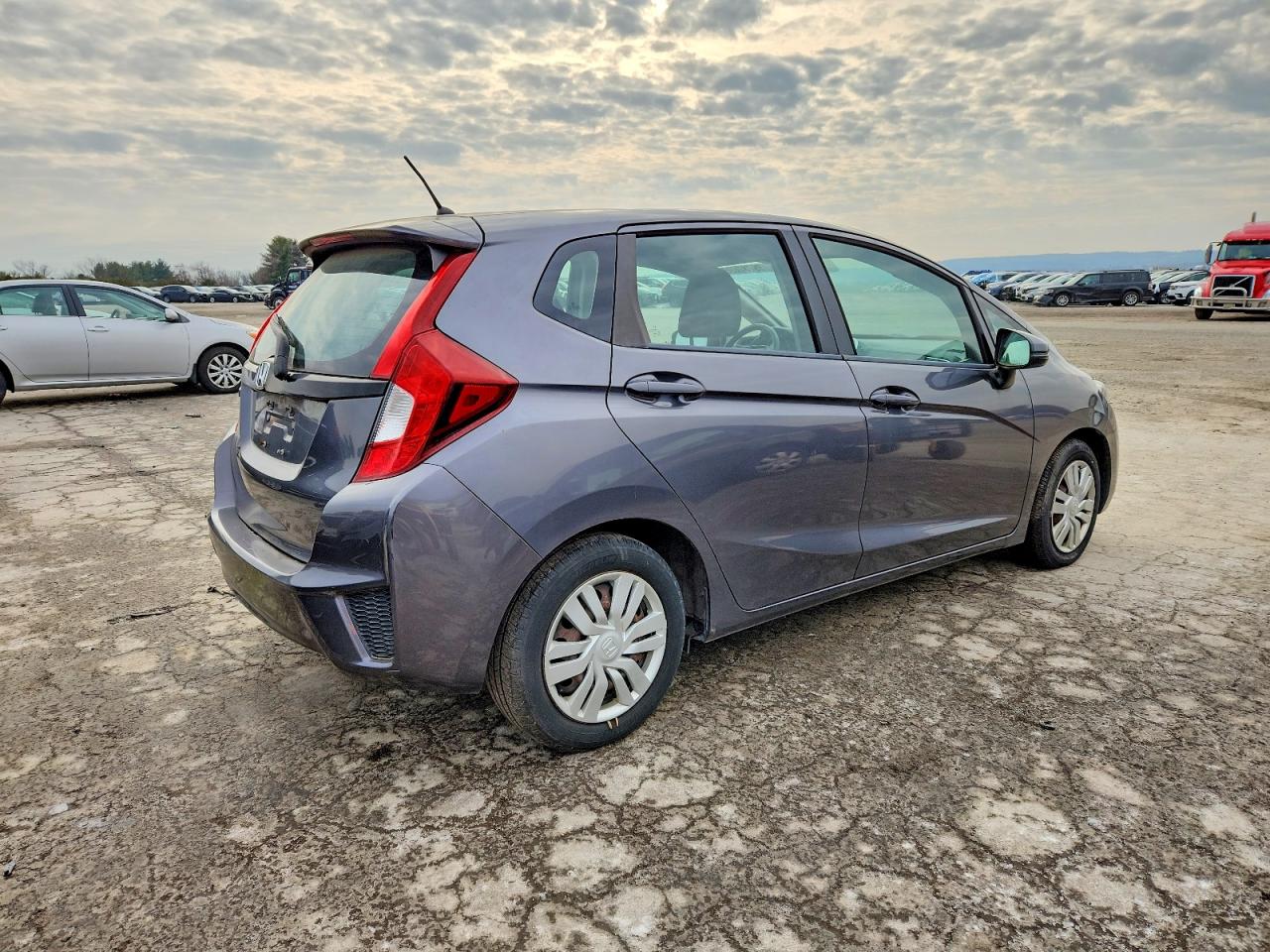 2015 HONDA FIT LX photo 3