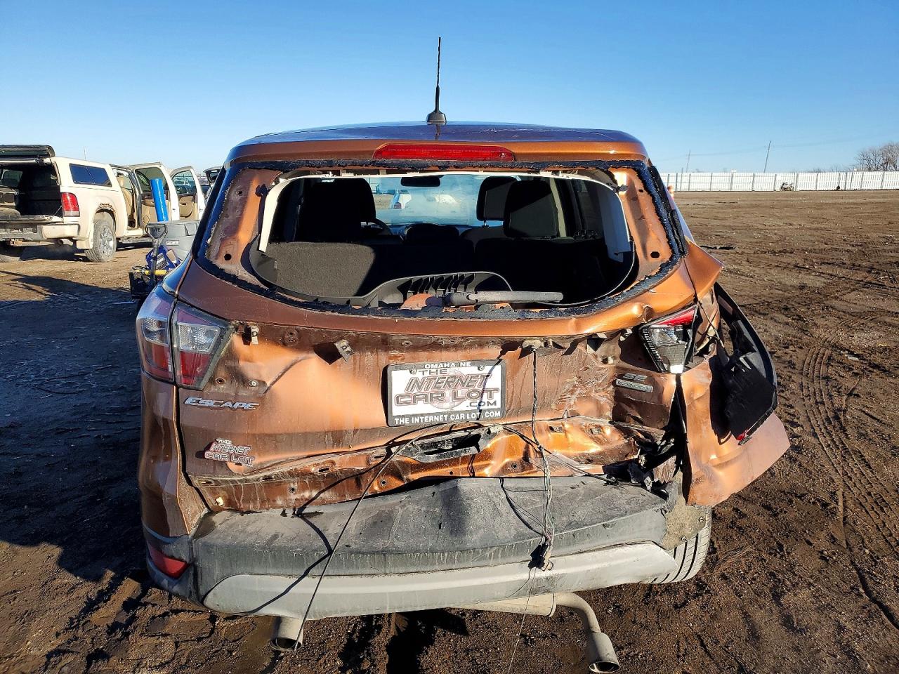 2017 FORD ESCAPE SE photo 11
