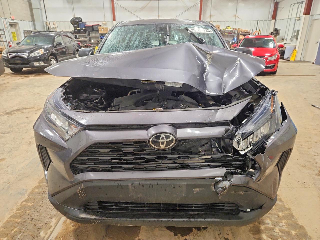 2022 TOYOTA RAV4 LE photo 5