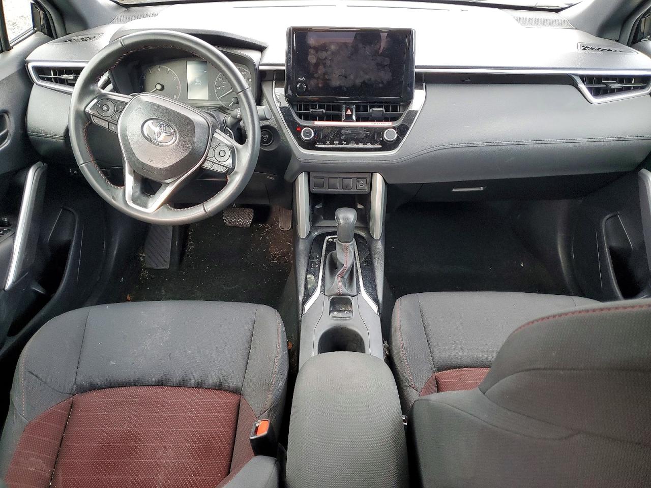 2024 TOYOTA COROLLA CROSS SE photo 8