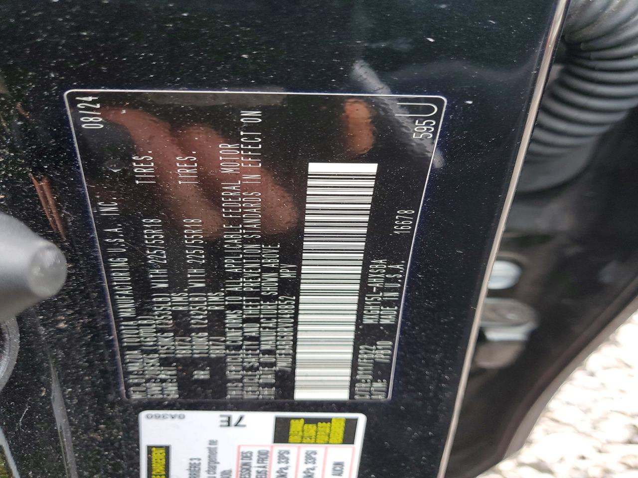 2024 TOYOTA COROLLA CROSS SE photo 13