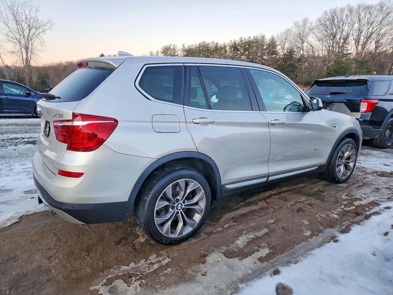 2015 BMW X3 XDRIVE28I photo 3