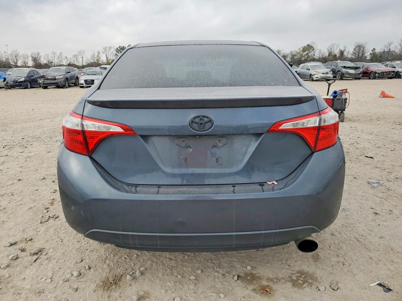 2015 TOYOTA COROLLA L photo 6