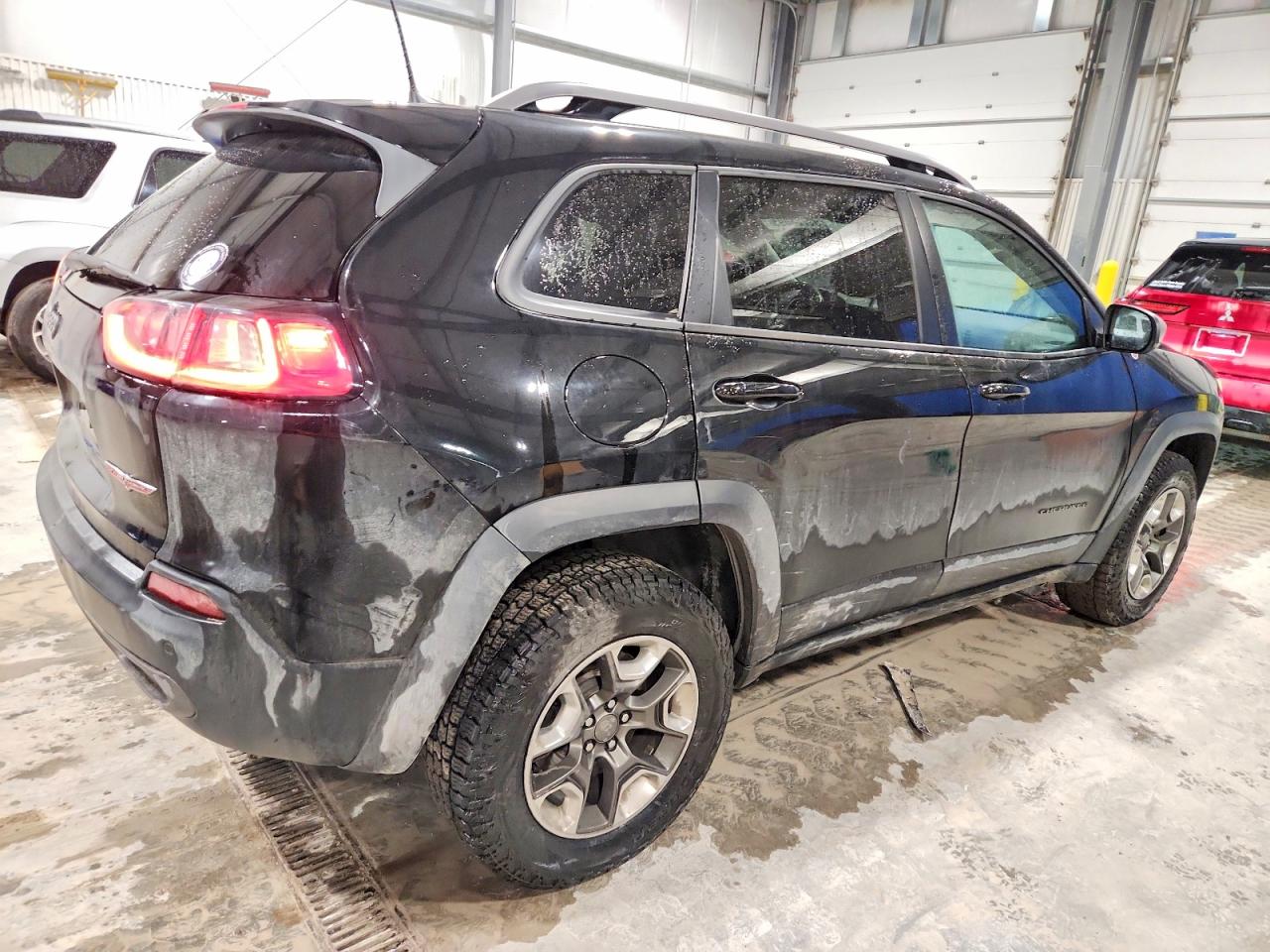 2019 JEEP CHEROKEE TRAILHAWK photo 3