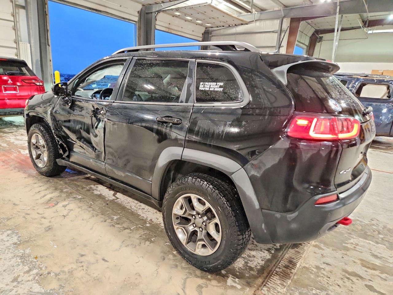 2019 JEEP CHEROKEE TRAILHAWK photo 2