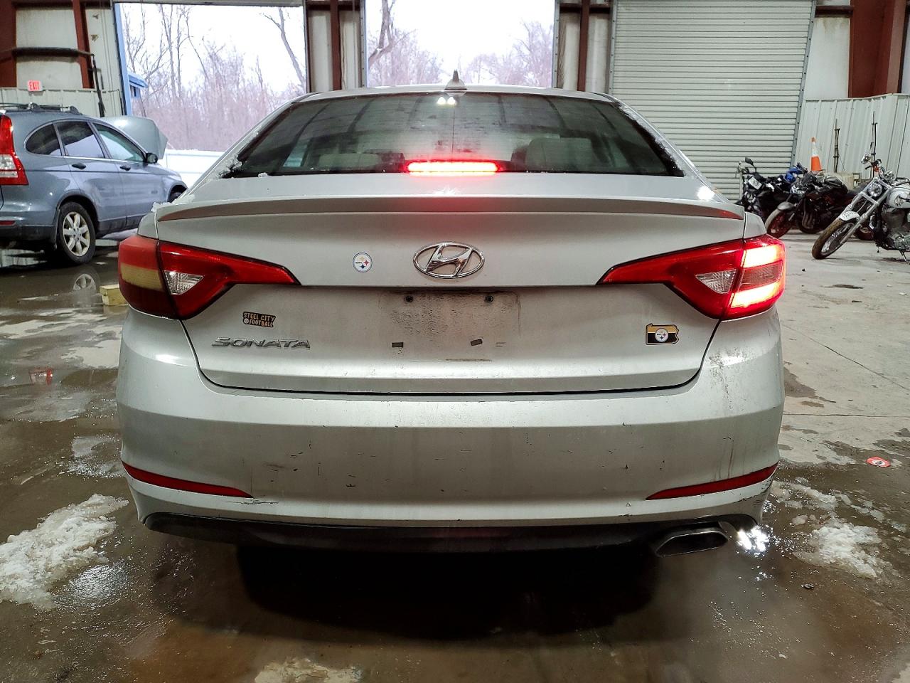 2017 HYUNDAI SONATA SE photo 6