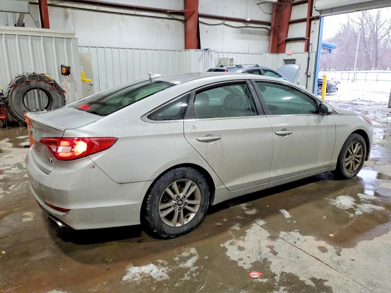 2017 HYUNDAI SONATA SE photo 3