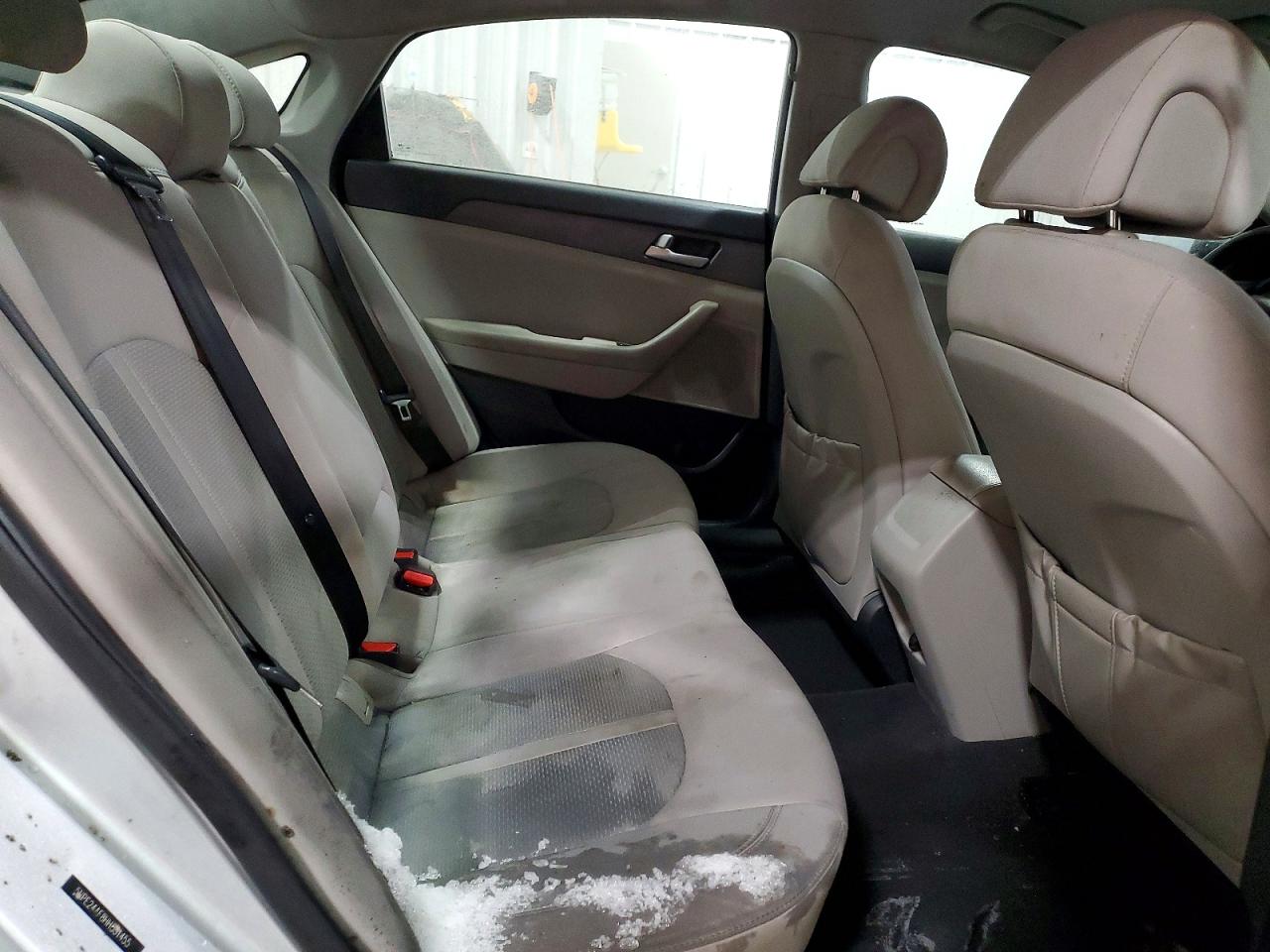 2017 HYUNDAI SONATA SE photo 10