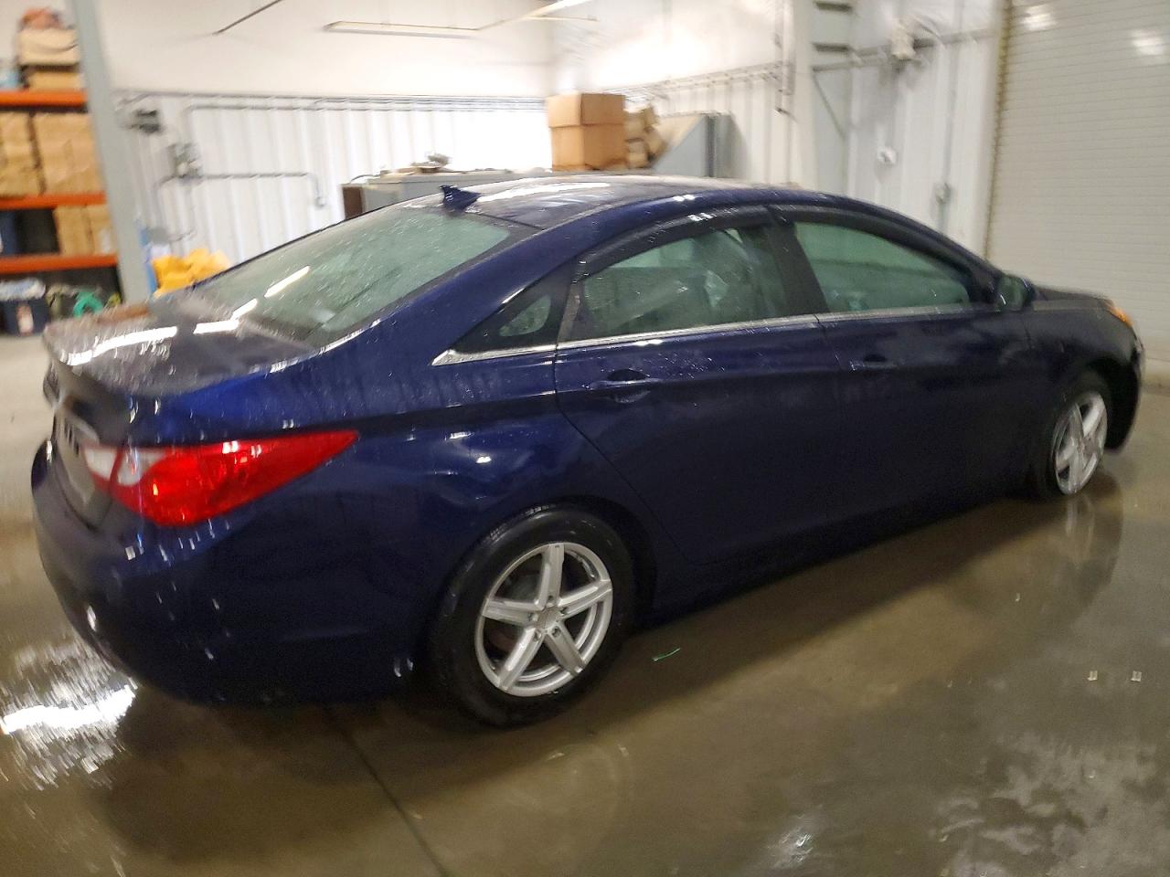 2012 HYUNDAI SONATA GLS photo 3