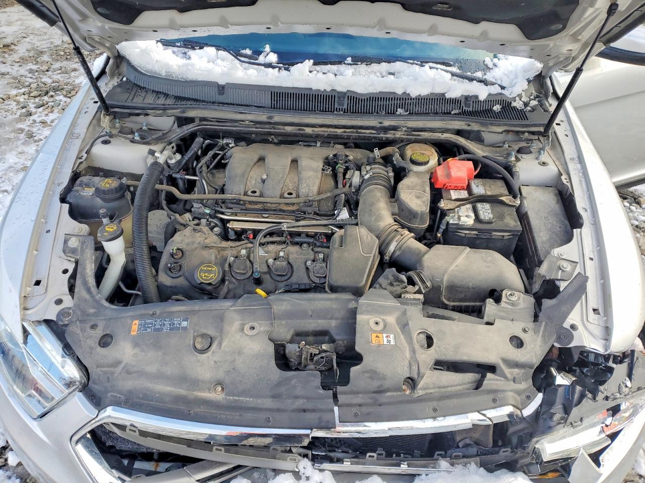 2016 FORD TAURUS SEL photo 11