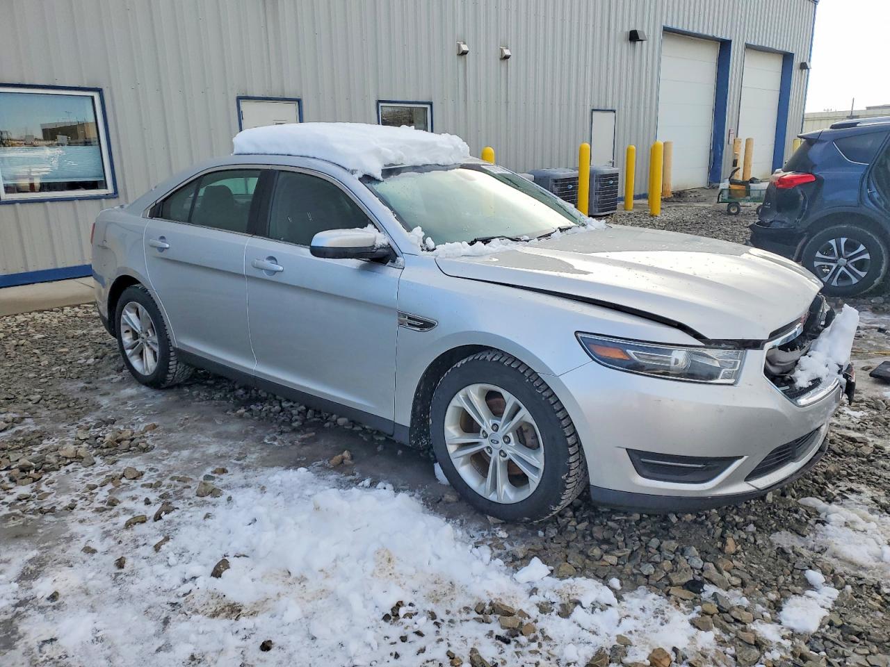 2016 FORD TAURUS SEL photo 4