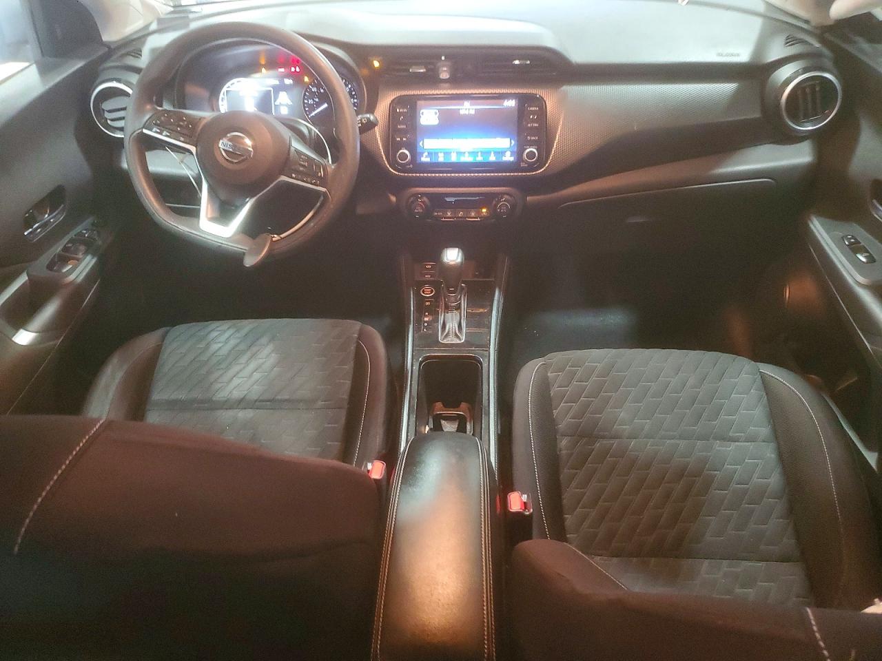 2021 NISSAN KICKS SV photo 8
