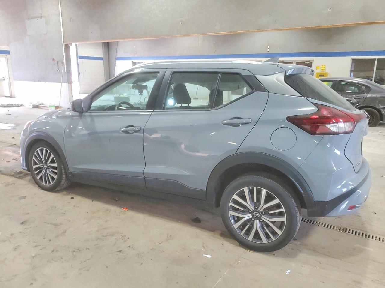 2021 NISSAN KICKS SV photo 2