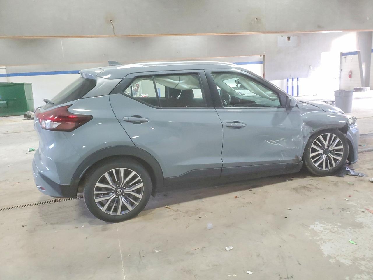 2021 NISSAN KICKS SV photo 3