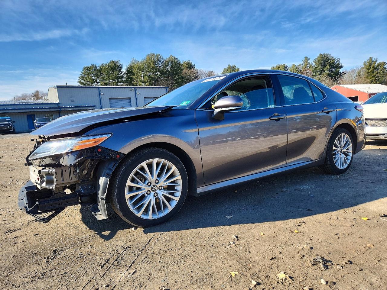 2018 TOYOTA CAMRY