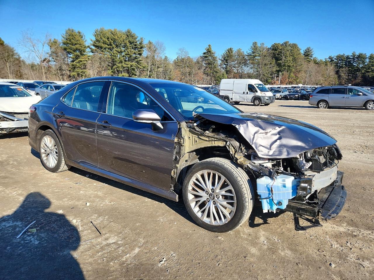 2018 TOYOTA CAMRY L photo 4