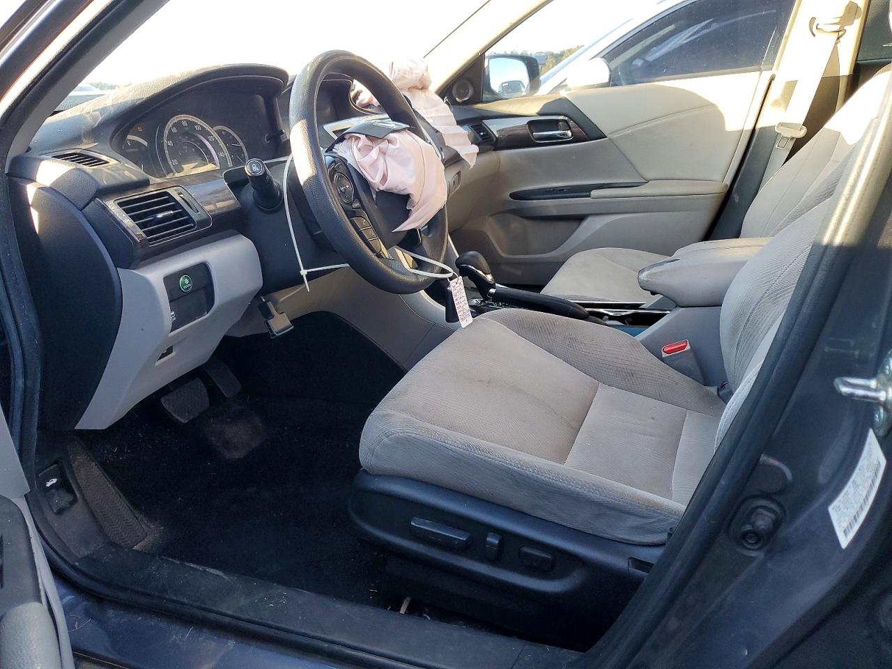 2017 HONDA ACCORD EX photo 7