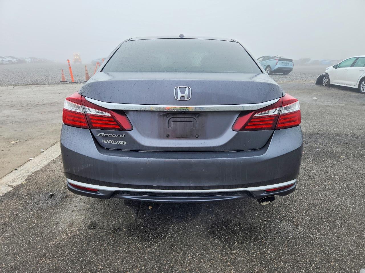 2017 HONDA ACCORD EX photo 6