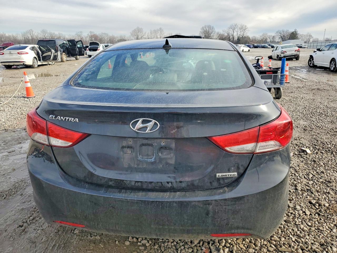 2013 HYUNDAI ELANTRA GLS photo 6