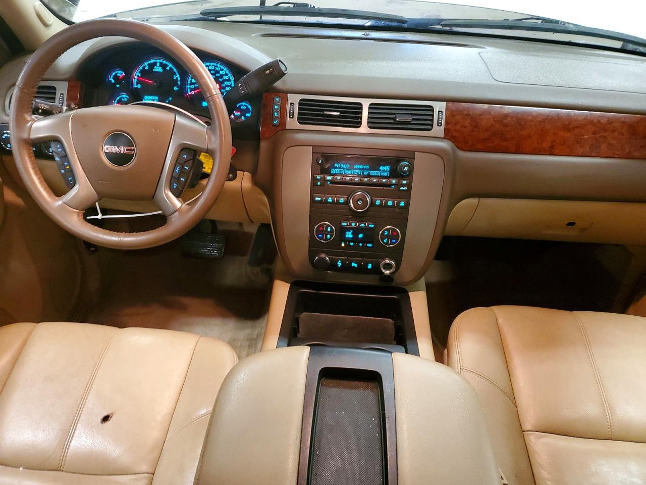 2014 GMC YUKON XL K1500 SLT photo 8